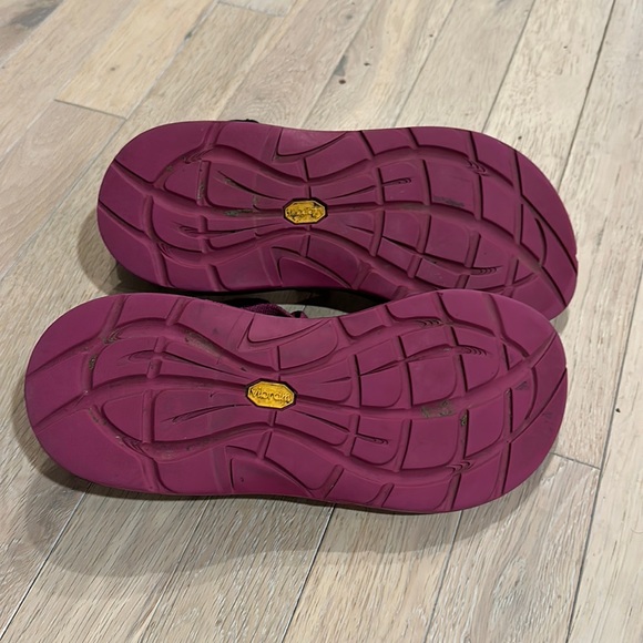 EUC Chaco sandals - Picture 5 of 5